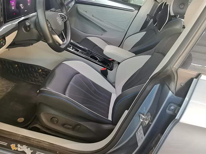 Фото 9 - Volkswagen Lamando L