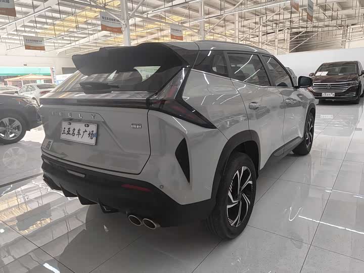 Фото 6 - Geely Atlas