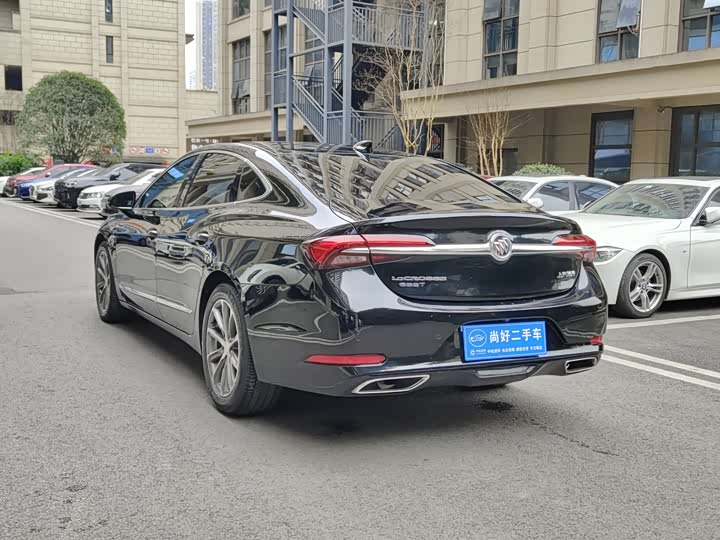 Фото 4 - Buick LaCrosse