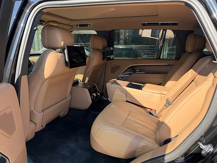 Photo 6 - Land Rover Range Rover