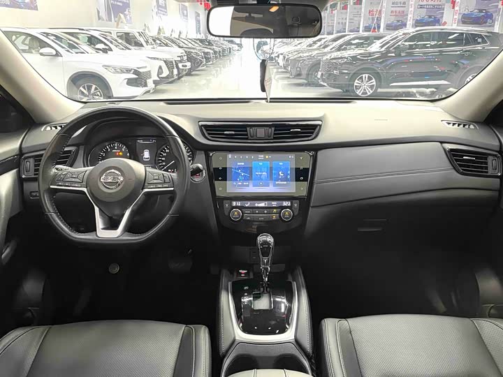 Фото 6 - Nissan X-Trail