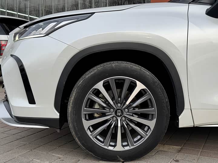 Фото 5 - Toyota Crown Kluger