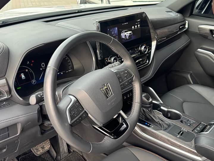 Фото 8 - Toyota Crown Kluger