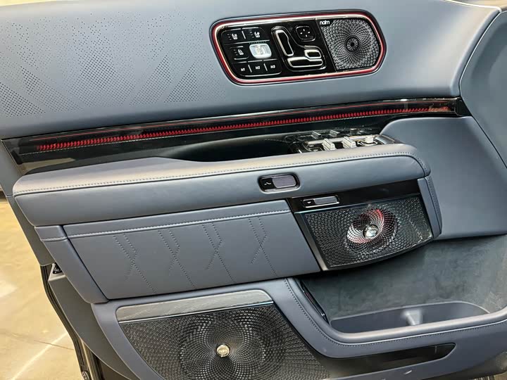 Фото 7 - Zeekr 9X