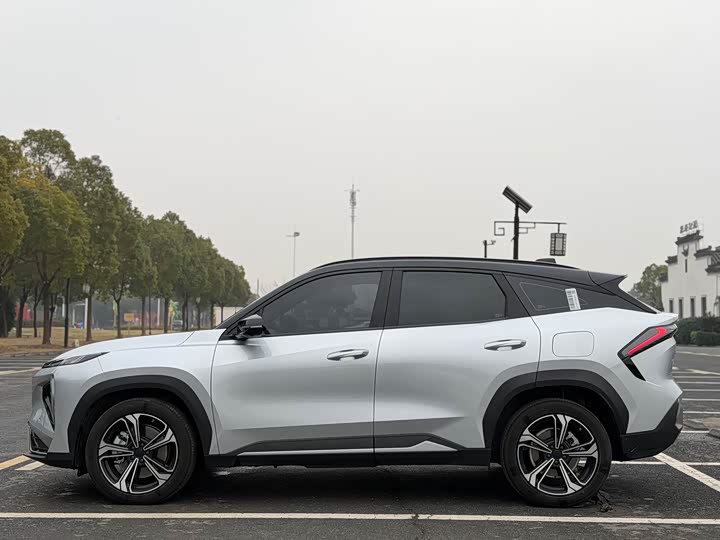 Фото 4 - Geely Galaxy L7