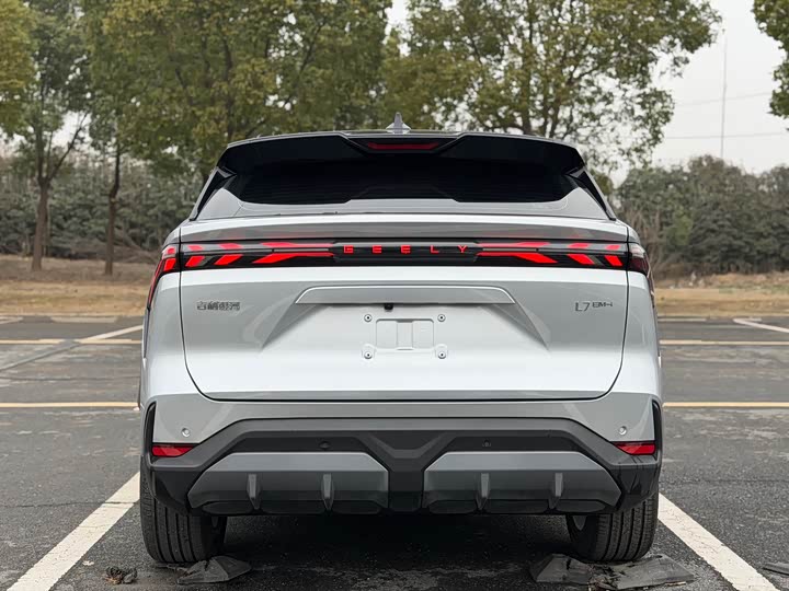 Фото 6 - Geely Galaxy L7