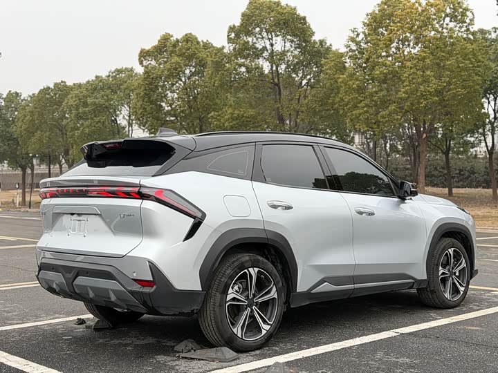 Фото 7 - Geely Galaxy L7