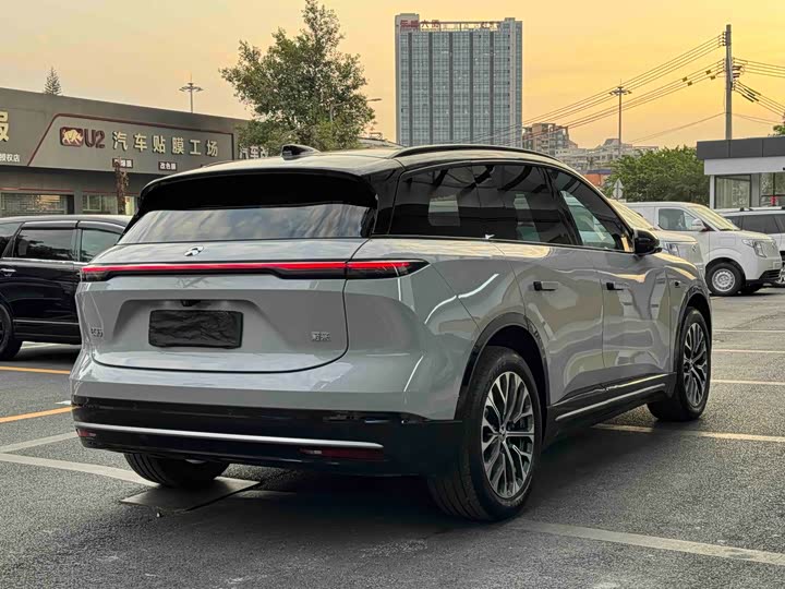 Фото 4 - Nio ES6