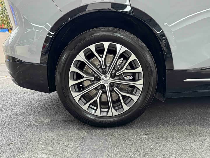 Фото 9 - Nio ES6