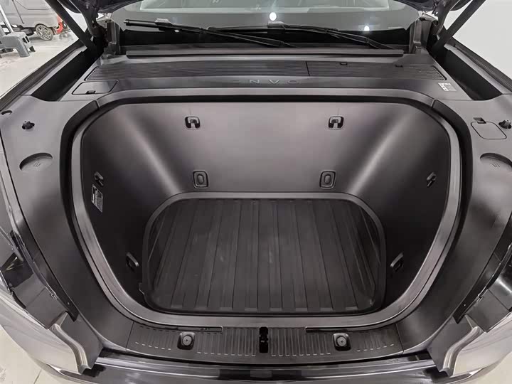 Фото 6 - Nio Onvo L90