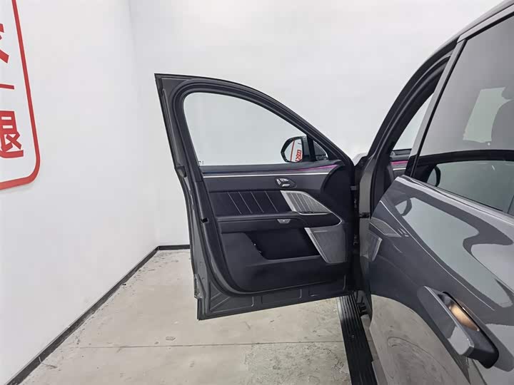 Фото 8 - Nio Onvo L90