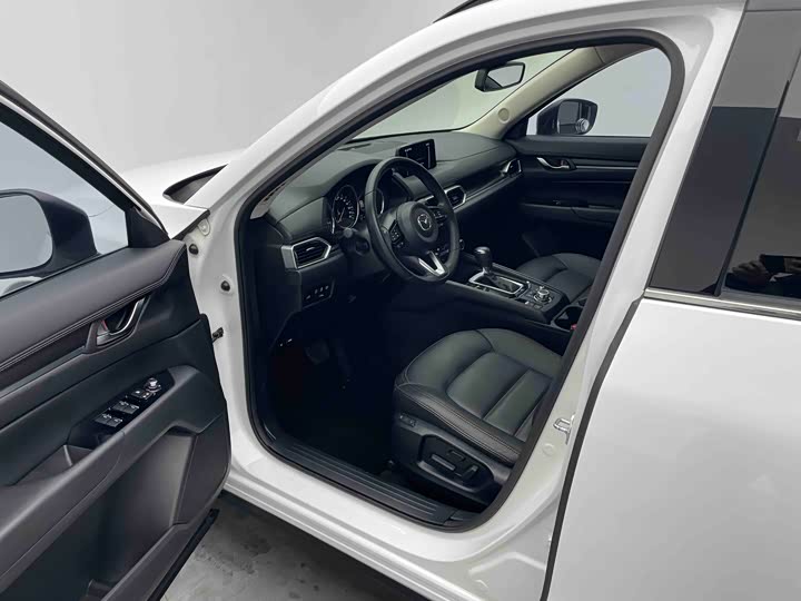 Фото 9 - Mazda CX-5