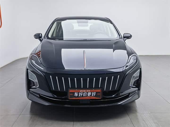 Фото 3 - Hongqi E-QM5