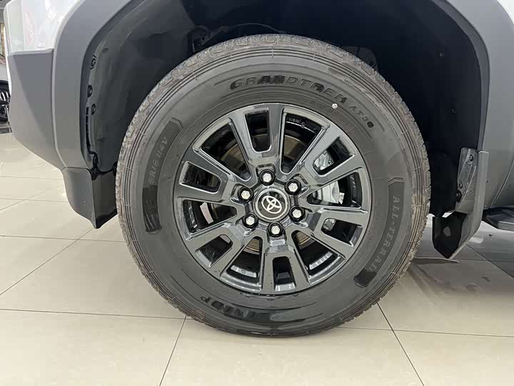 Фото 7 - Toyota Prado