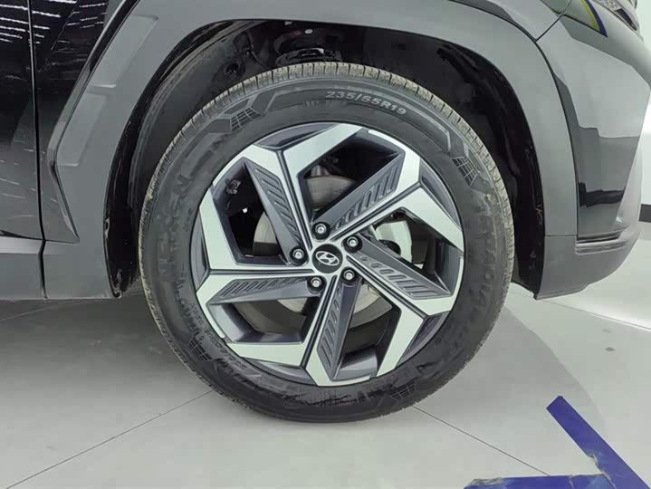 Фото 6 - Hyundai Tucson L