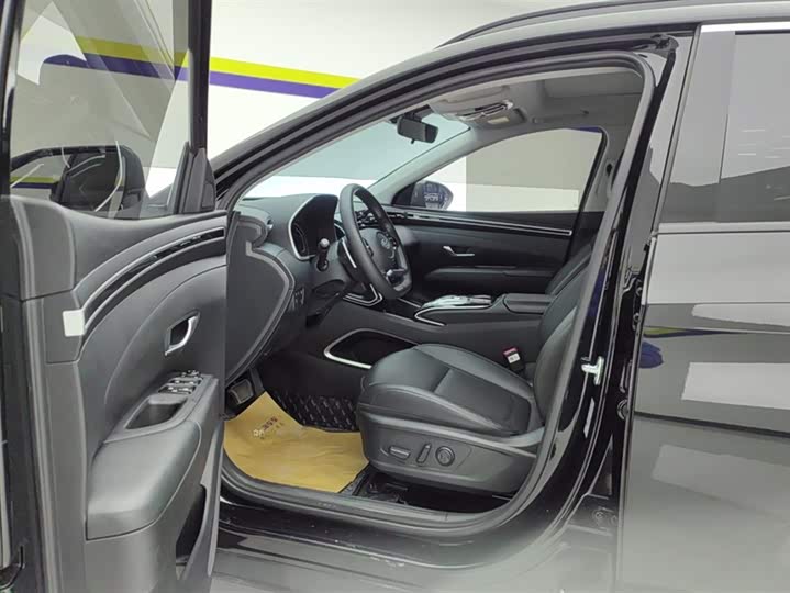 Фото 9 - Hyundai Tucson L