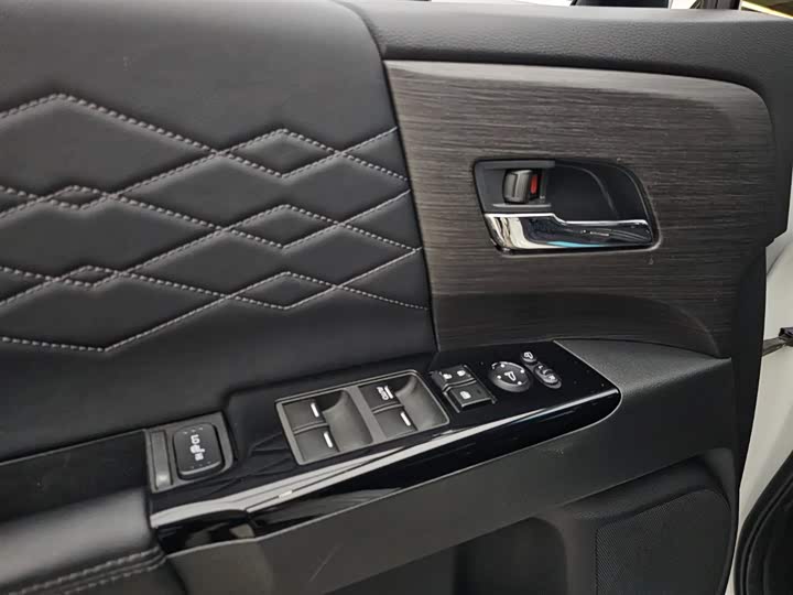 Фото 7 - Honda Elysion