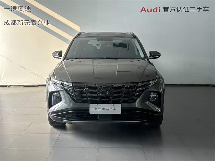 Фото 2 - Hyundai Tucson L