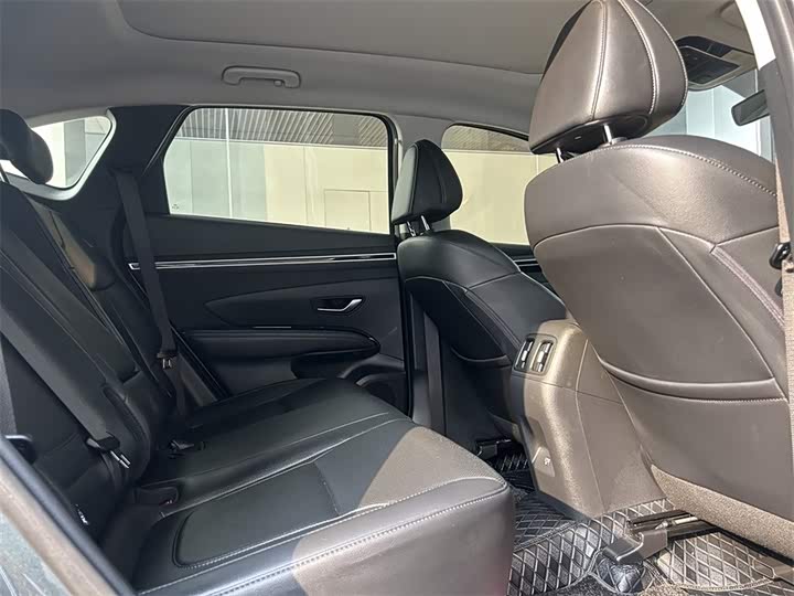 Фото 7 - Hyundai Tucson L