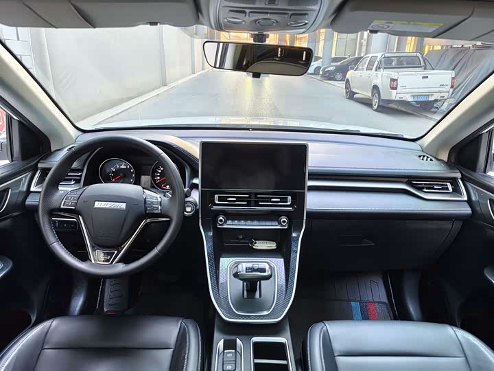 Фото 5 - Haval M6