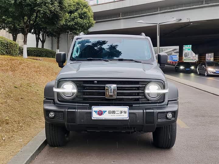 Фото 2 - Tank 300