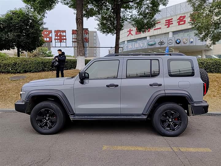 Фото 3 - Tank 300