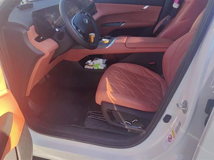 Фото 9 - Changan CS75 Plus