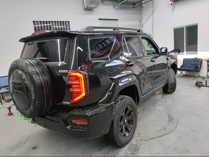 Фото 9 - Tank 400 Hybrid