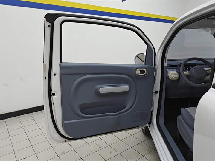 Photo 7 - Bestune Pony