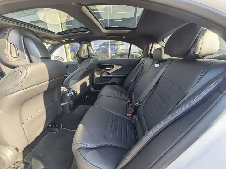 Фото 9 - Mercedes-Benz C-Class Hybrid