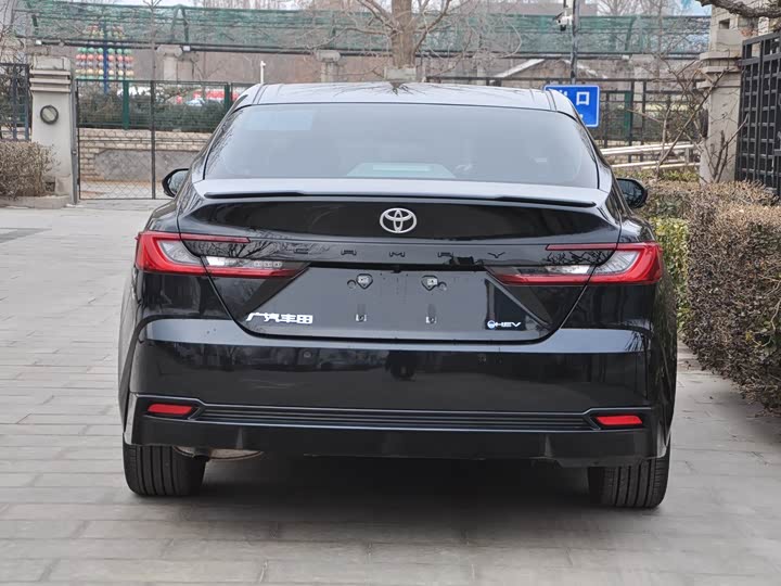 Photo 6 - Toyota Camry