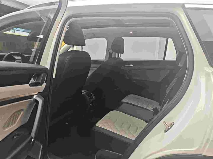 Фото 8 - Volkswagen Tayron