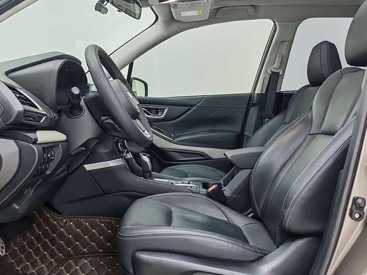 Фото 7 - Subaru Forester