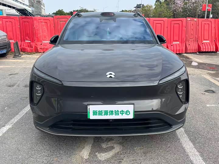 Фото 2 - Nio ES6