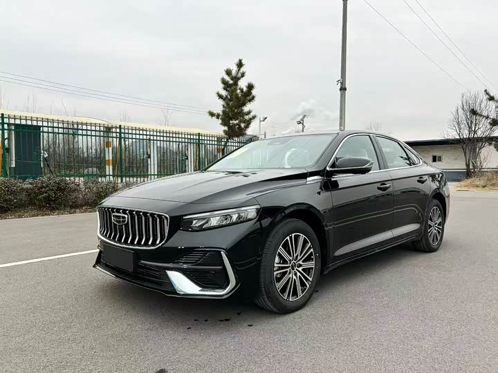 Фото 1 - Geely Preface