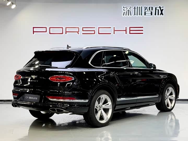 Фото 9 - Bentley Bentayga