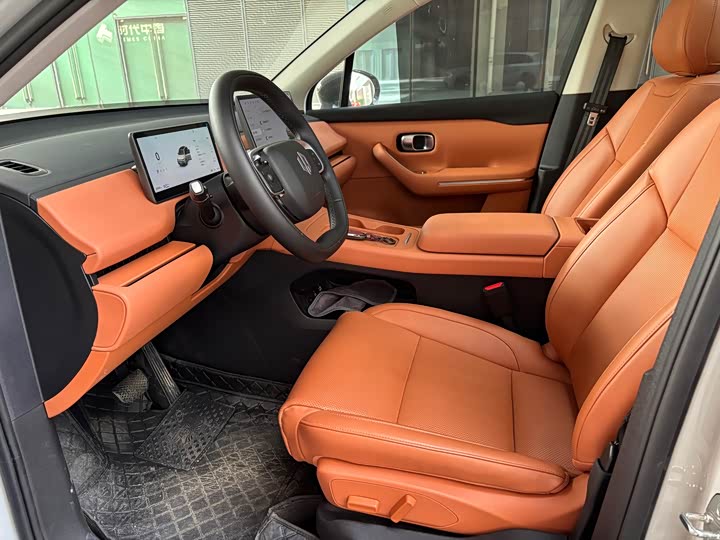 Фото 7 - Leapmotor C10