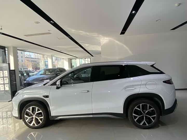 Фото 2 - BYD Song L DM-i Hybrid