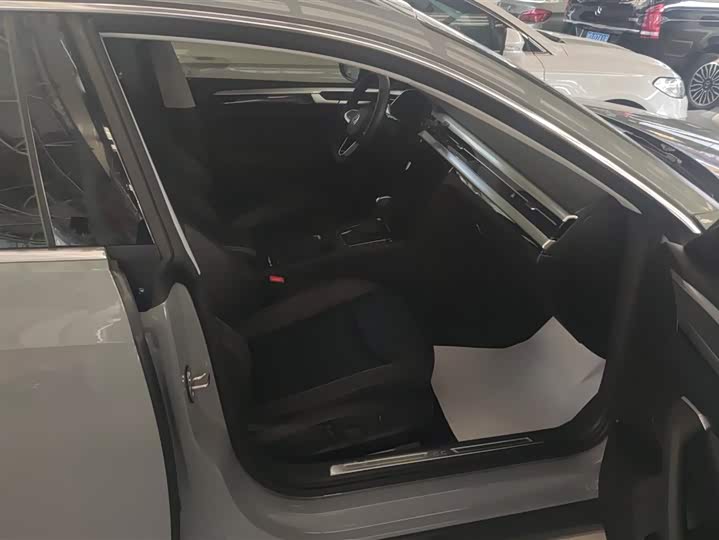 Фото 8 - Volkswagen CC