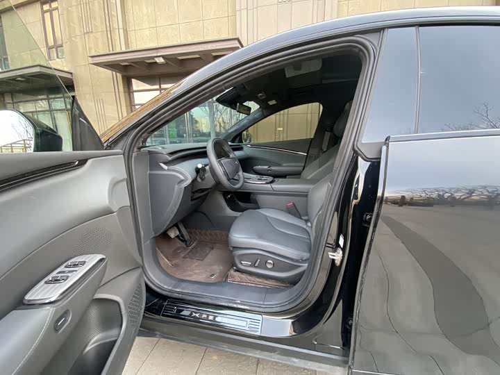 Фото 4 - XPeng G7