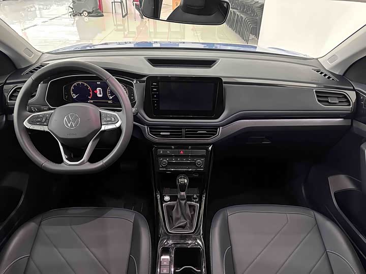 Фото 9 - Volkswagen Tharu