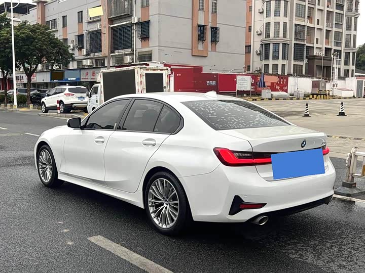 Photo 7 - BMW 3 Series