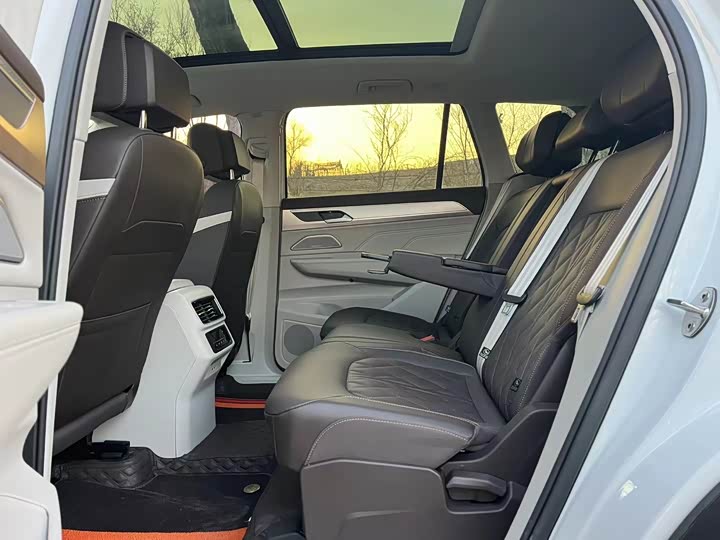 Фото 6 - Volkswagen Tavendor