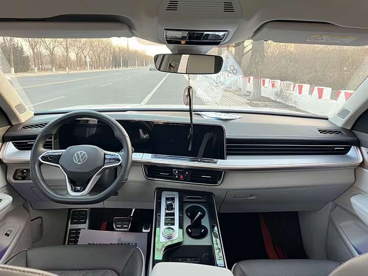 Фото 7 - Volkswagen Tavendor