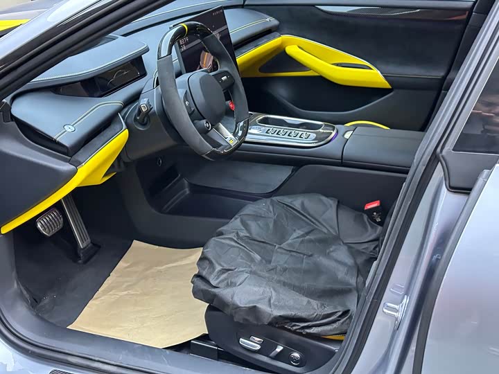 Фото 7 - Xiaomi SU7 Ultra