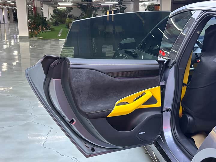 Фото 8 - Xiaomi SU7 Ultra