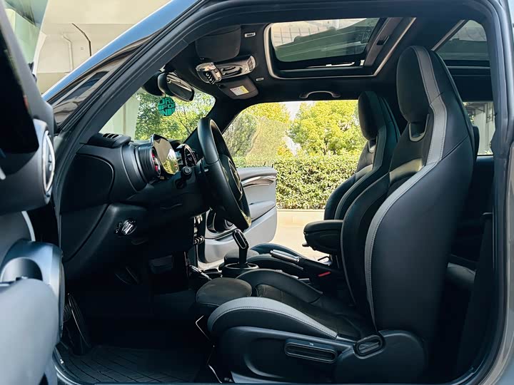 Фото 4 - Mini Mini JCW