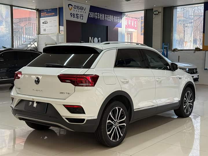 Фото 4 - Volkswagen T-Roc