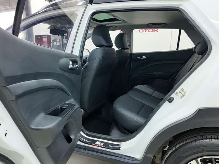 Фото 9 - Kia KX1