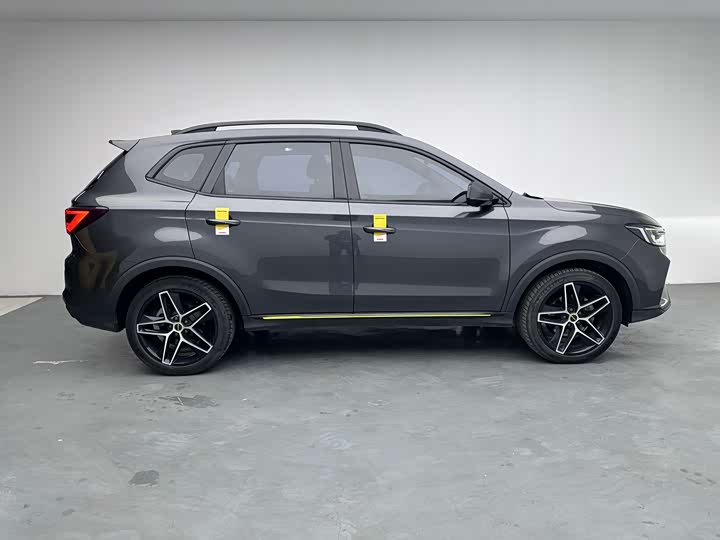 Фото 7 - Roewe RX5